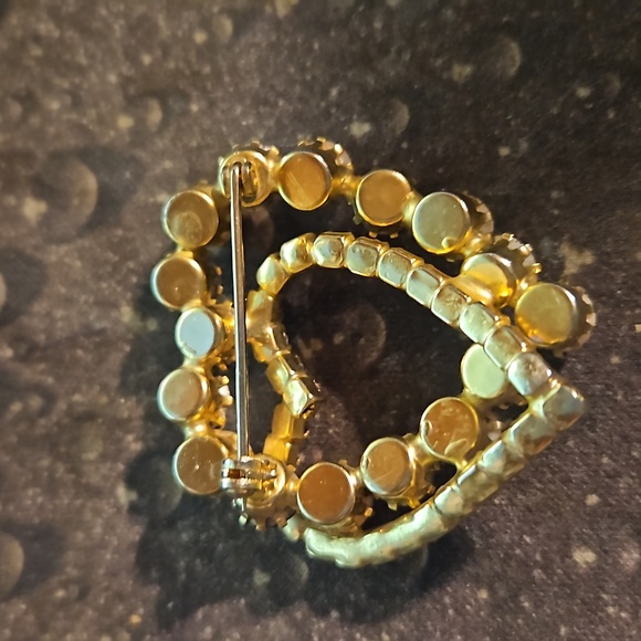 Vintage Goldtone Faux Pearl Aurora Borelis Double Heart Pin - Picture 3 of 3